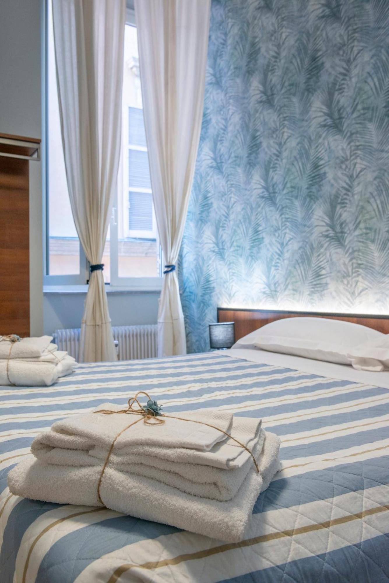 ローマNavona Charming Balconyアパートメント エクステリア 写真